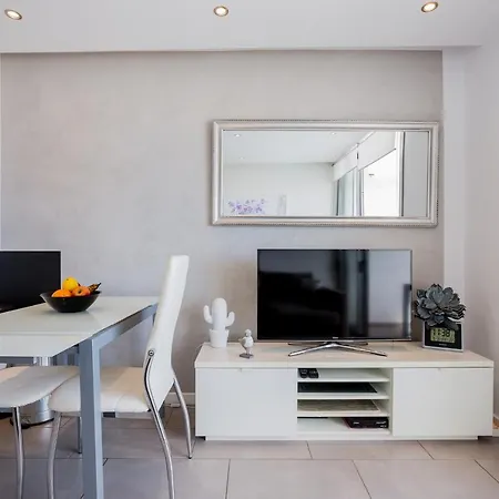 Go2tenerife Apart'vista Top Floor & Amazing Sea View Apartment Playa de las Americas (Tenerife)